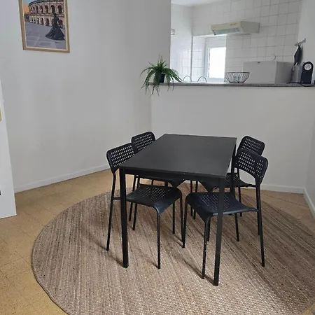 Apartman Bright Near The Arena And Train Station