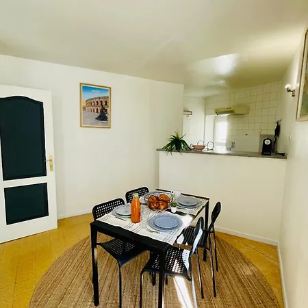 Apartman Bright Near The Arena And Train Station Nîmes