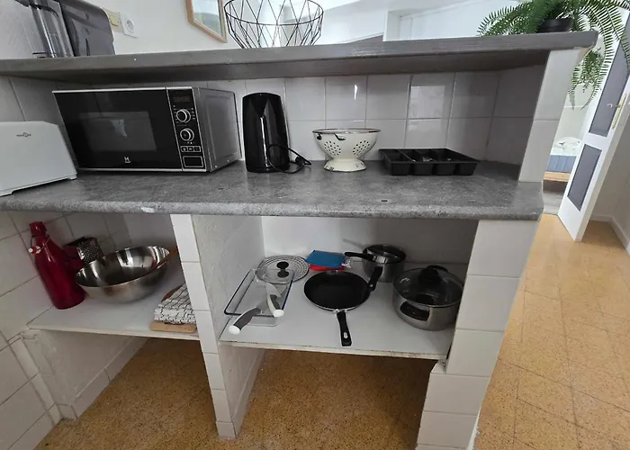 Bright Near The Arena And Train Station Nimes